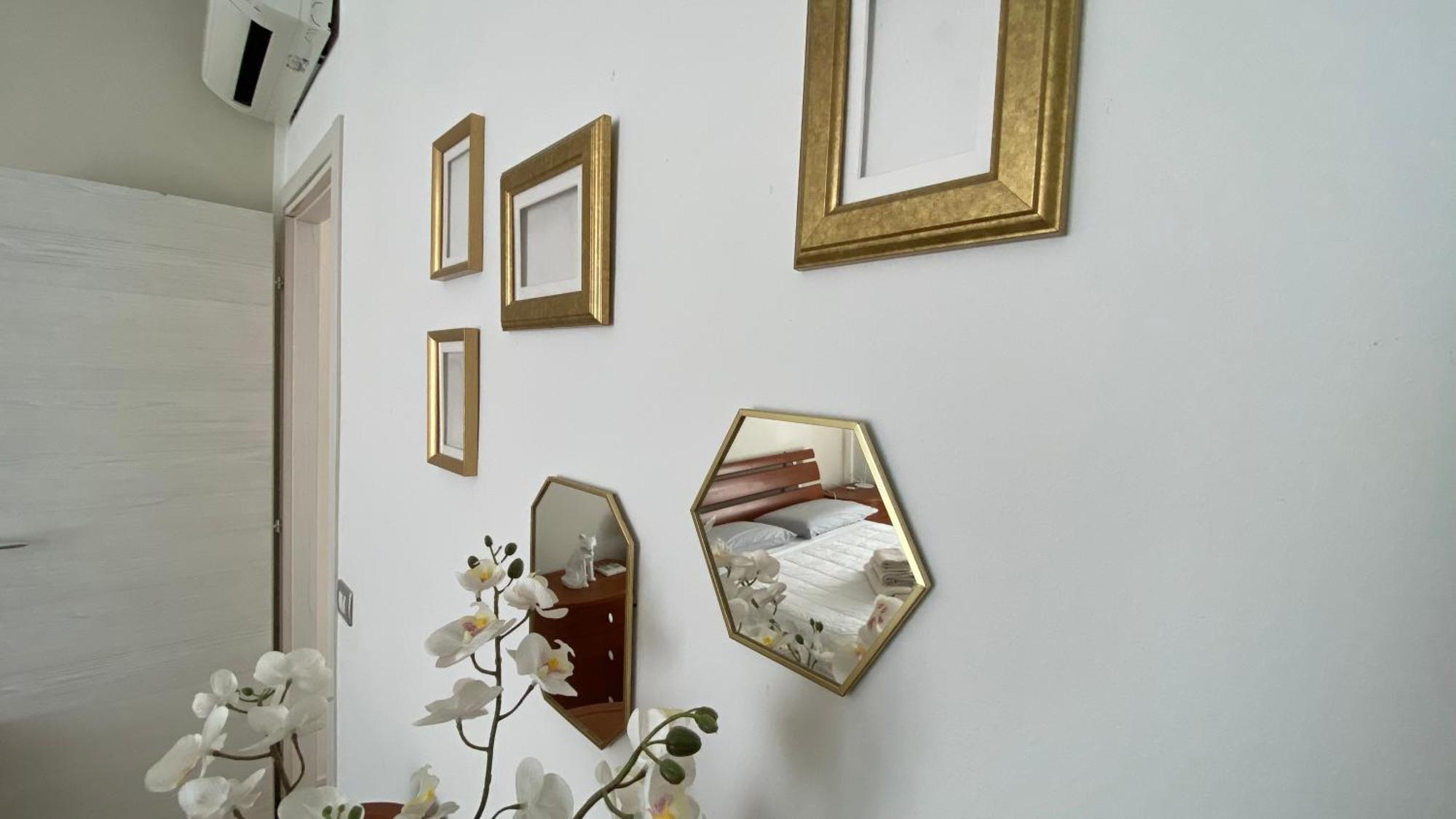Suite649 Nuova 5 Modena Kültér fotó